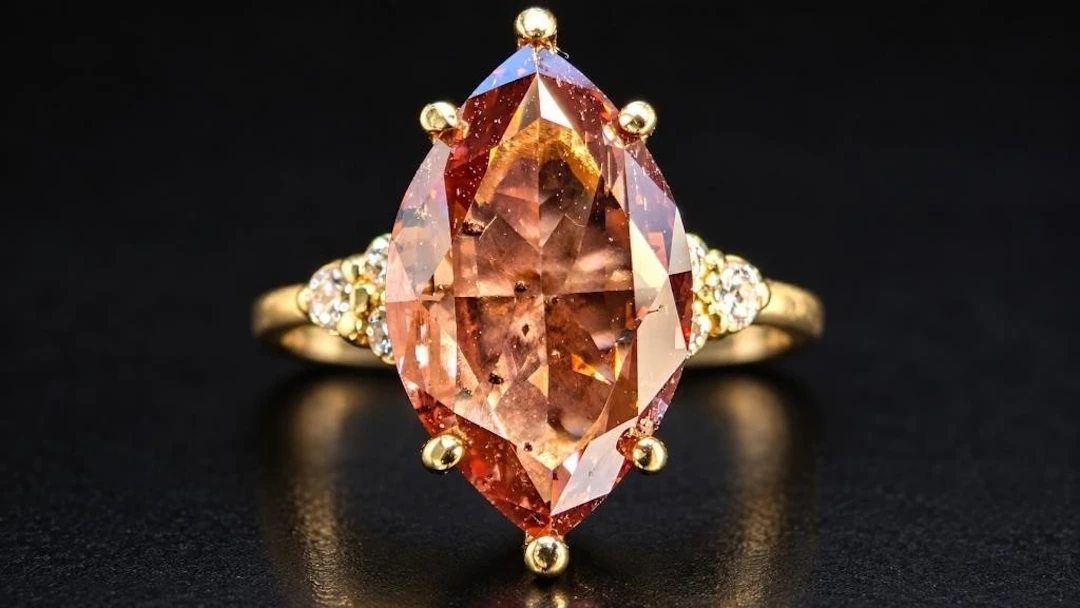 $4600, 10k(1.7g), lab diamond (2.2ct), lab diamond