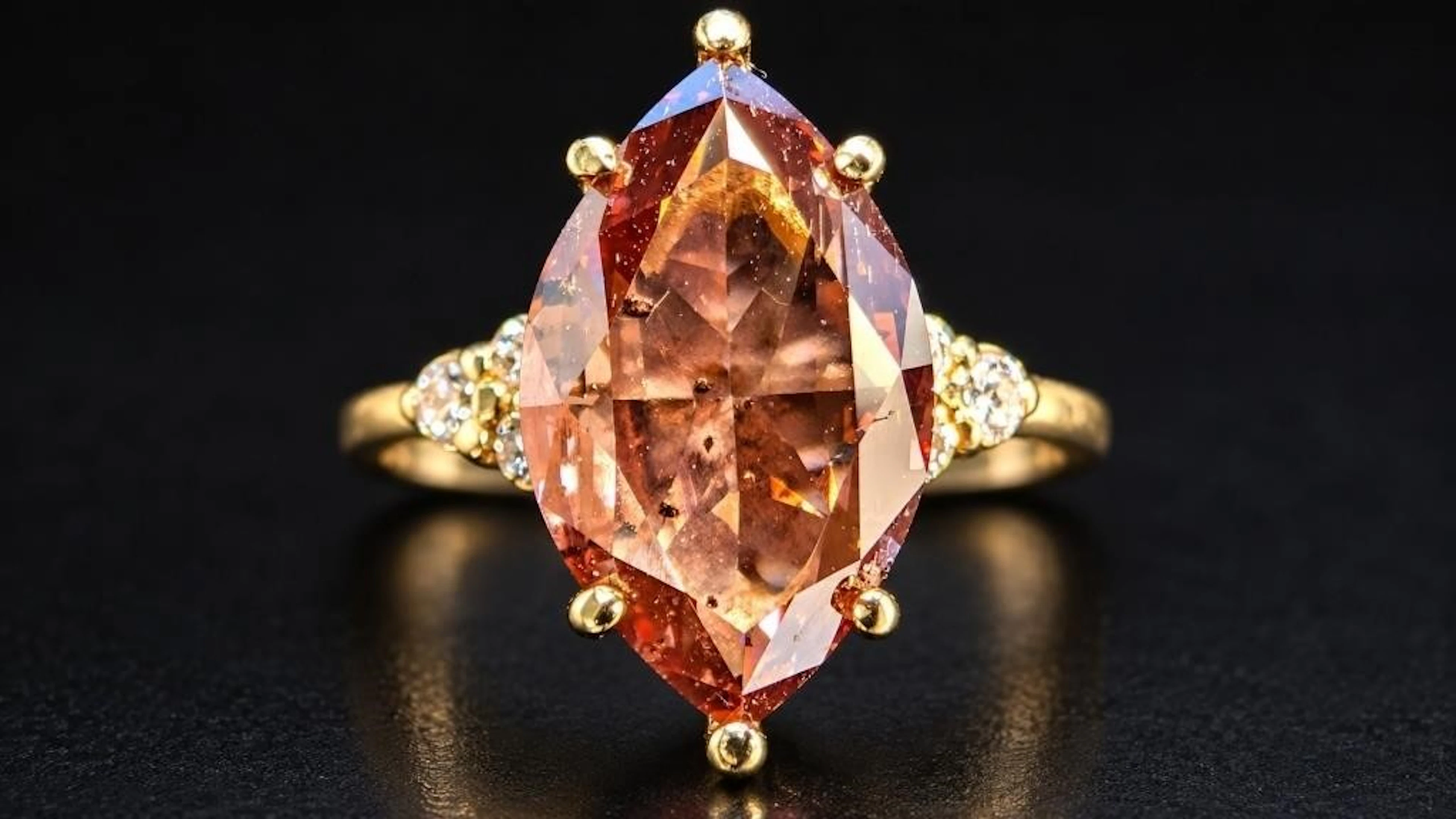 $4600, 10k(1.7g), lab diamond (2.2ct), lab diamond