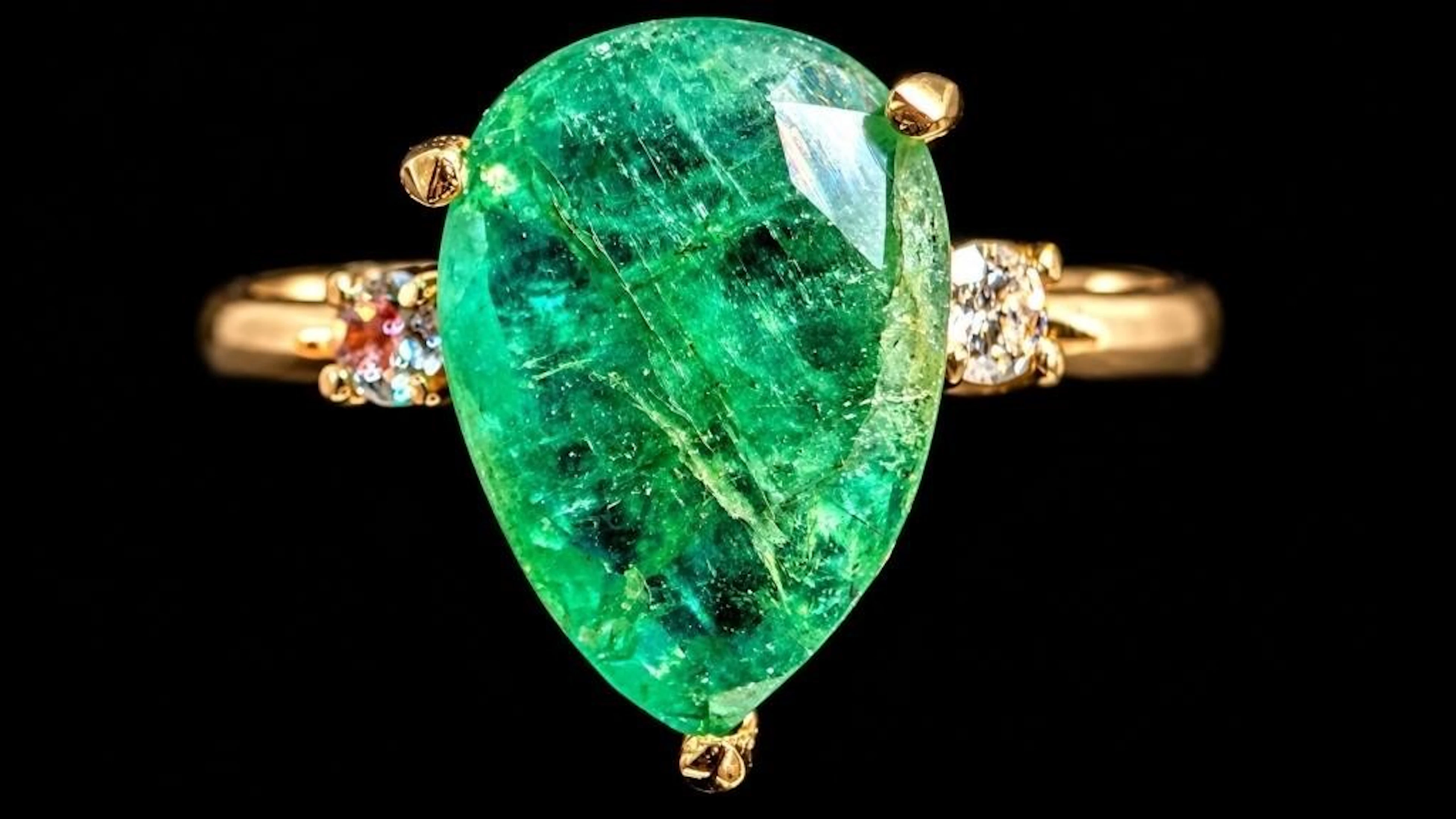 $2400, 10k(1.6g), emerald (1.5ct), lab diamond (0.