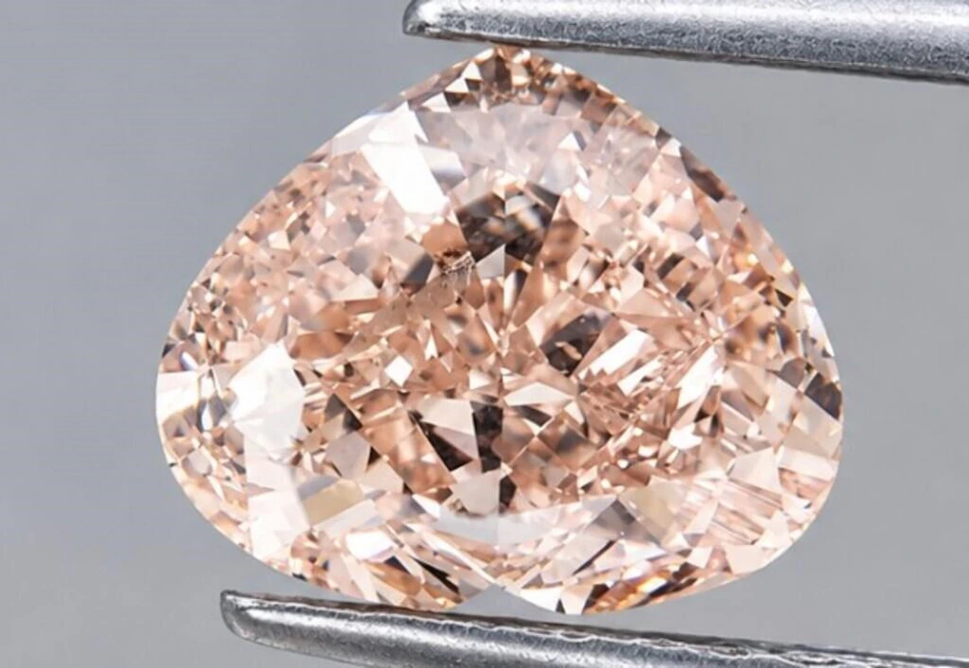 $45700 GIA Certified, natural diamond 1ct.HEART MO