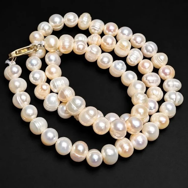 $200, silver(20.24g), FW pearl necklace 16", reta