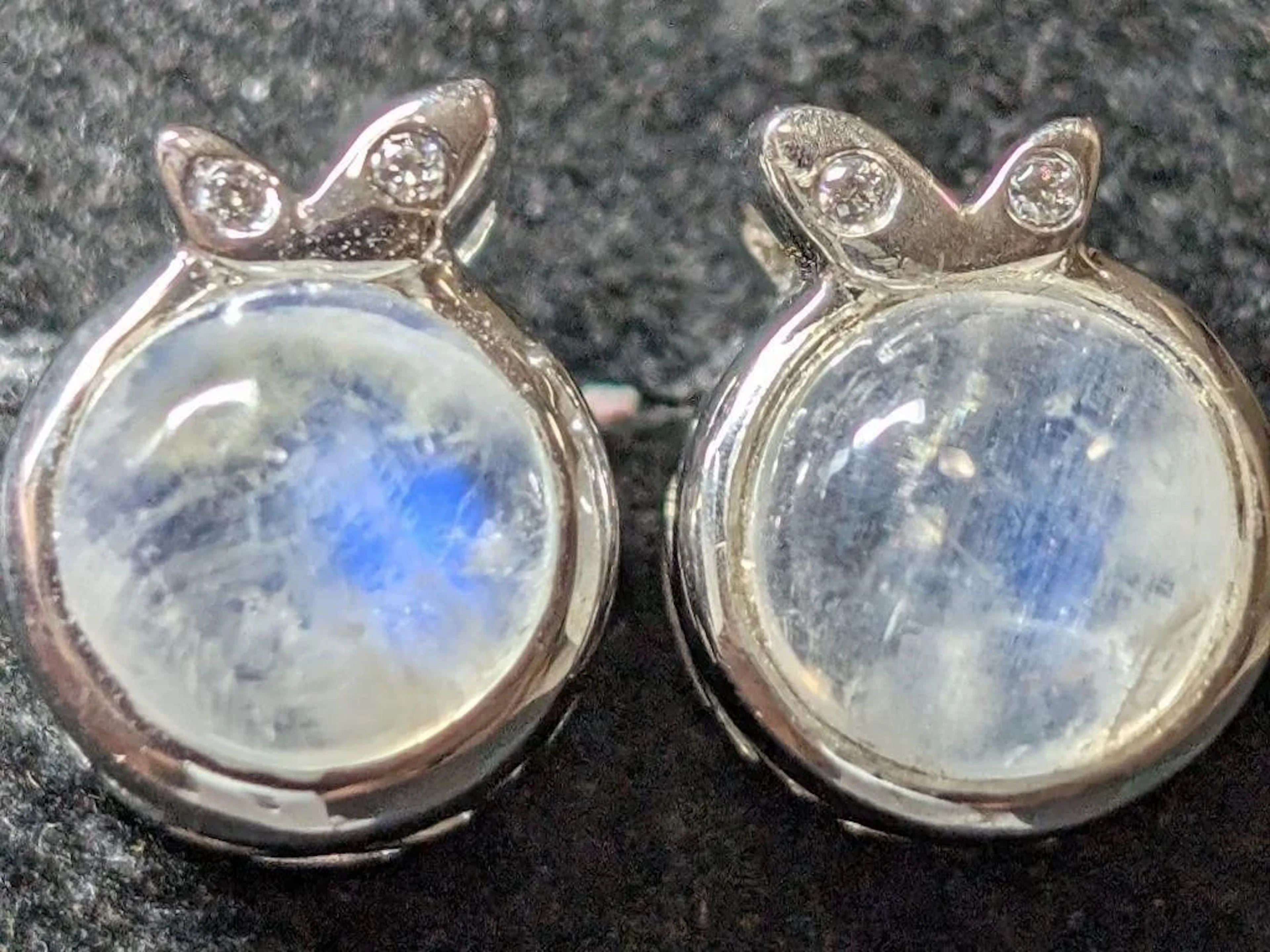 $120, Silver(4.64g), MoonstoneEarring, appraised/r