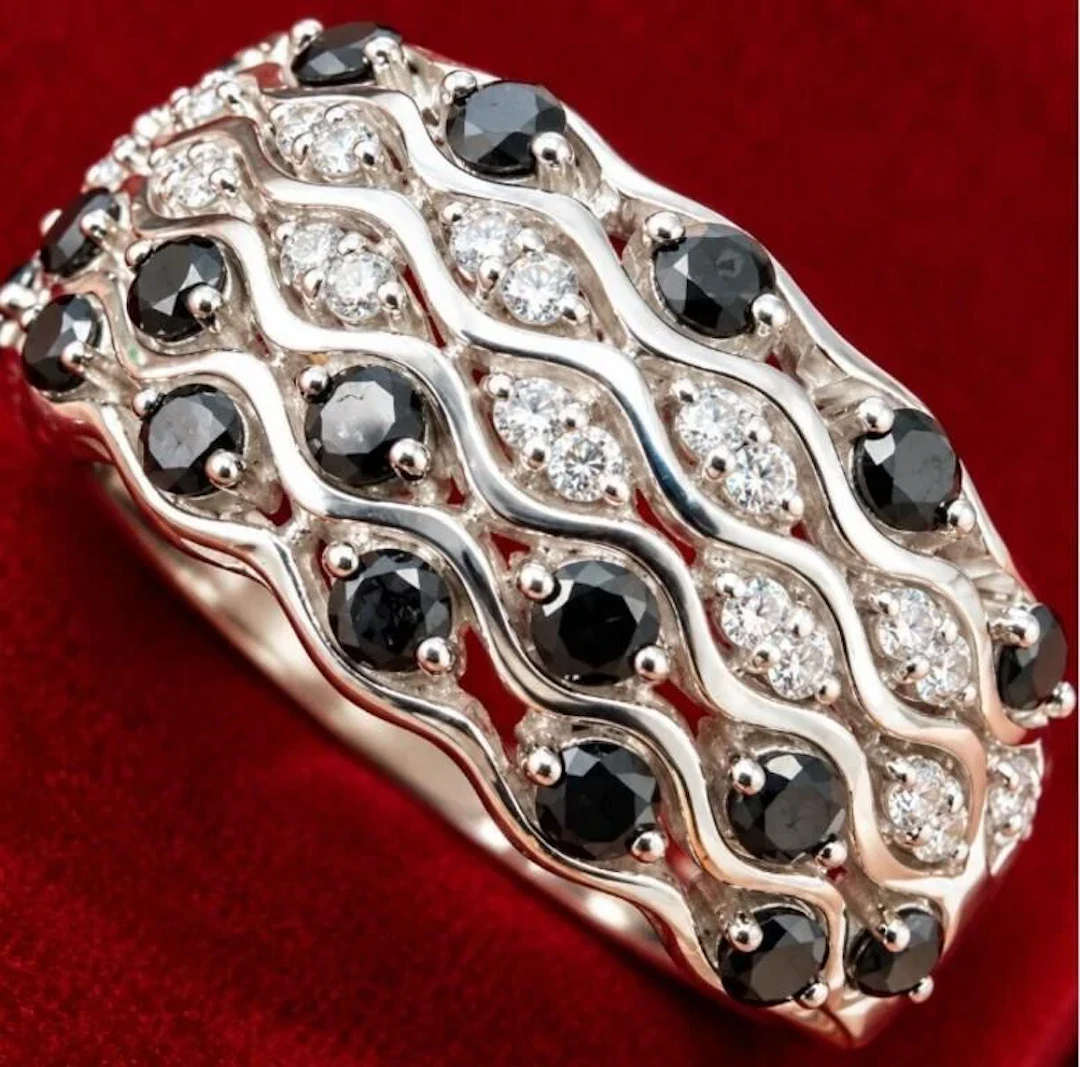 $18000, 14k(8.3g), diamond (0.94ct)ring, size 6.25