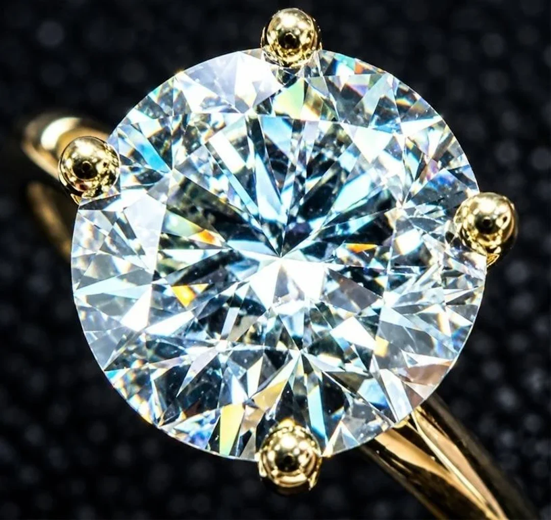 $3400, 10k(1.7g), lab diamond (1.55ct)ring, size
