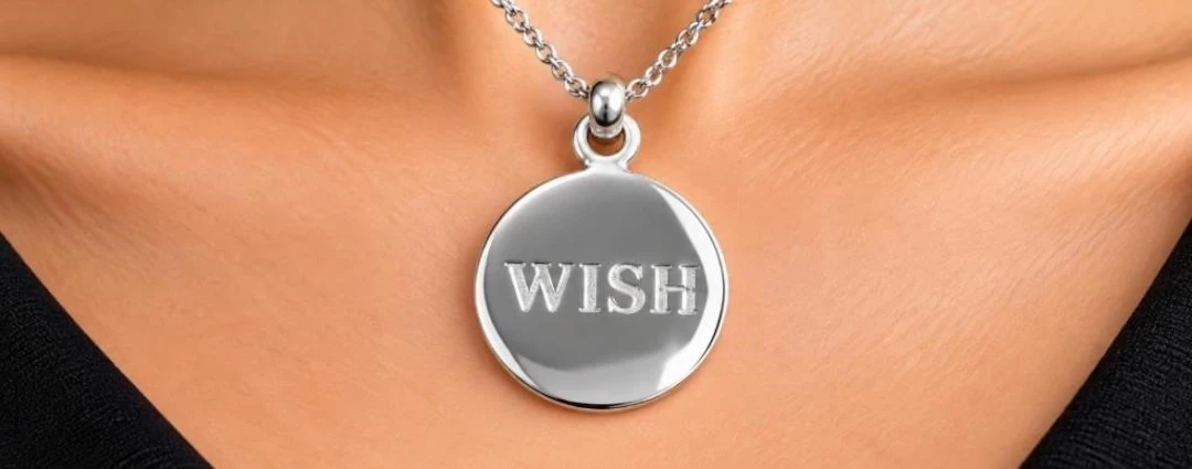 $40, silver(1.3g), pendant, retail value $40