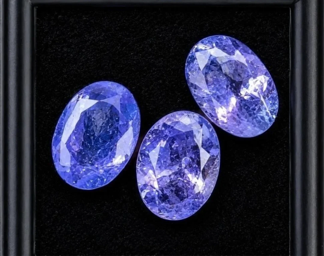 $120, GENUINE TANZANITE (APP 2ct)GEM STONES, retai