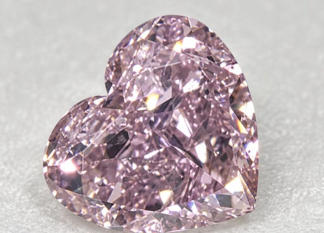 $34945 GIA Certified, natural diamond 0.98ct.HEART