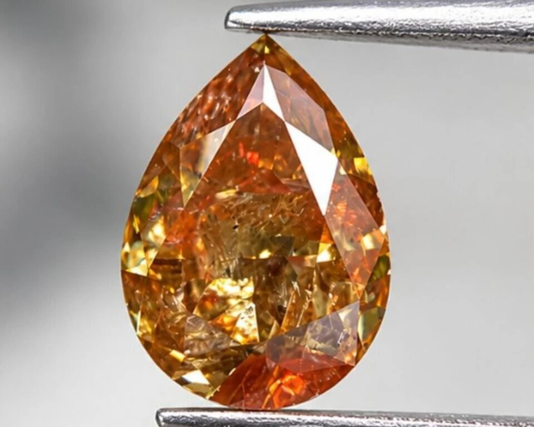 GIA Certified, natural diamond 0.87ct.Pear