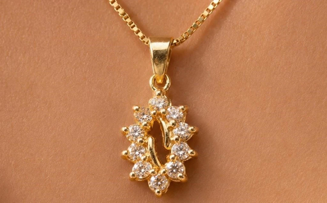 $2000, 14k(2.2g), natural diamond (0.15ct)necklace