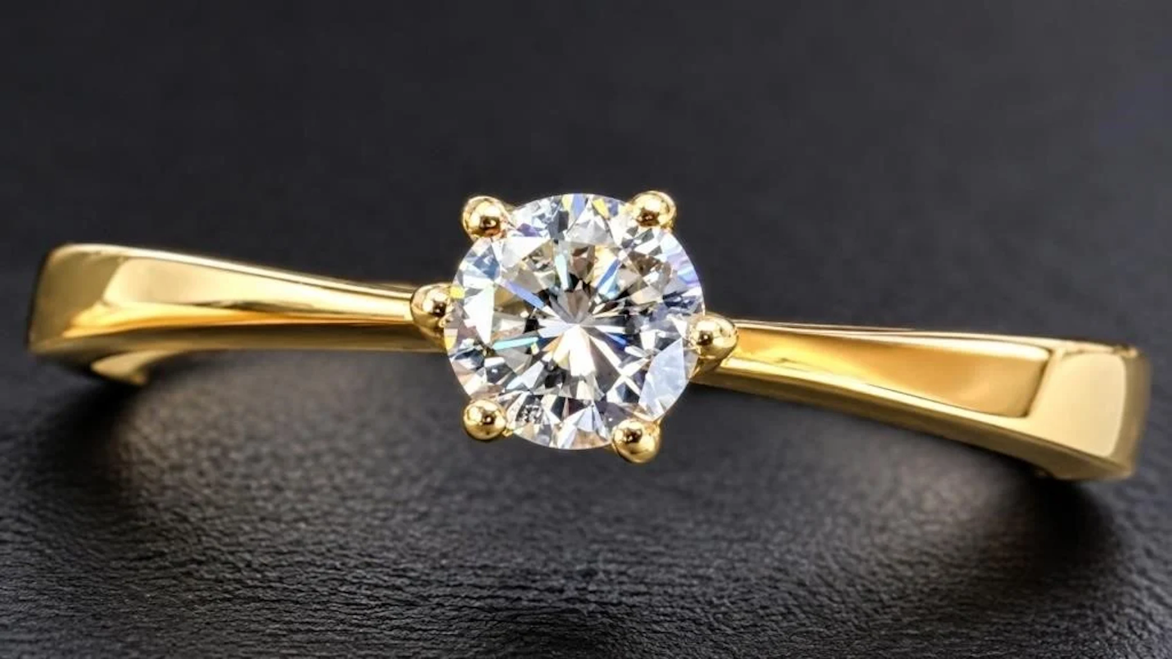 $2130, 14k(2.95g), moissanite (0.25ct)ring, size