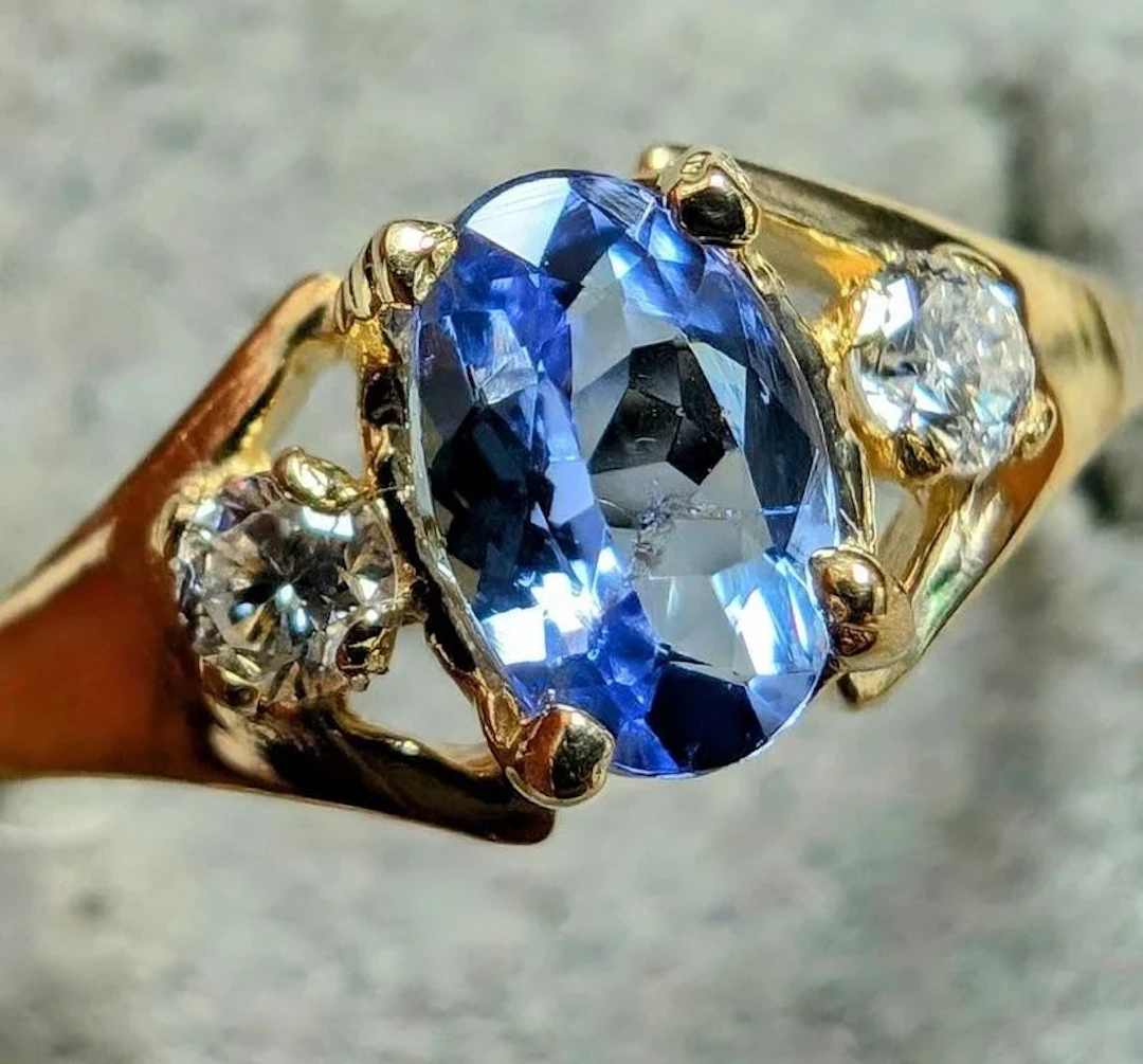 $1800, 10K(1.2g), TANZANITE (0.35ct), LAB DIA (0.