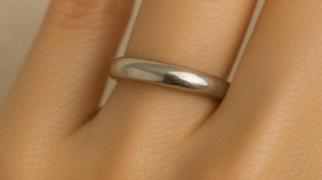 $1200 14K 3.3g Ring