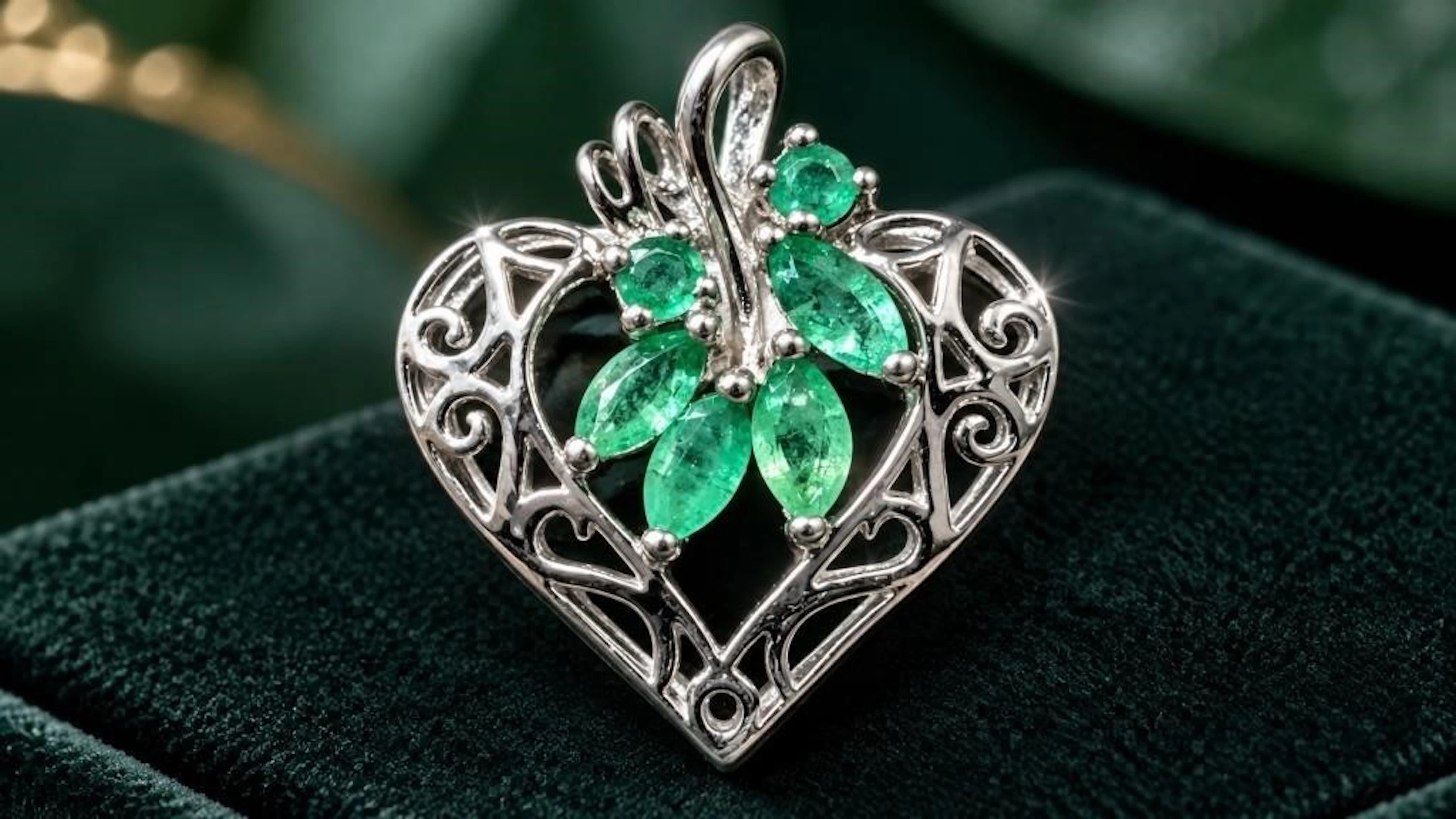 $120, Silver(3.76g), emeraldPendant, appraised/ret