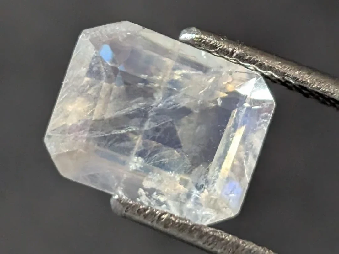 $100, Genuine Moonstone (1.95ct)Gemstone, appraise