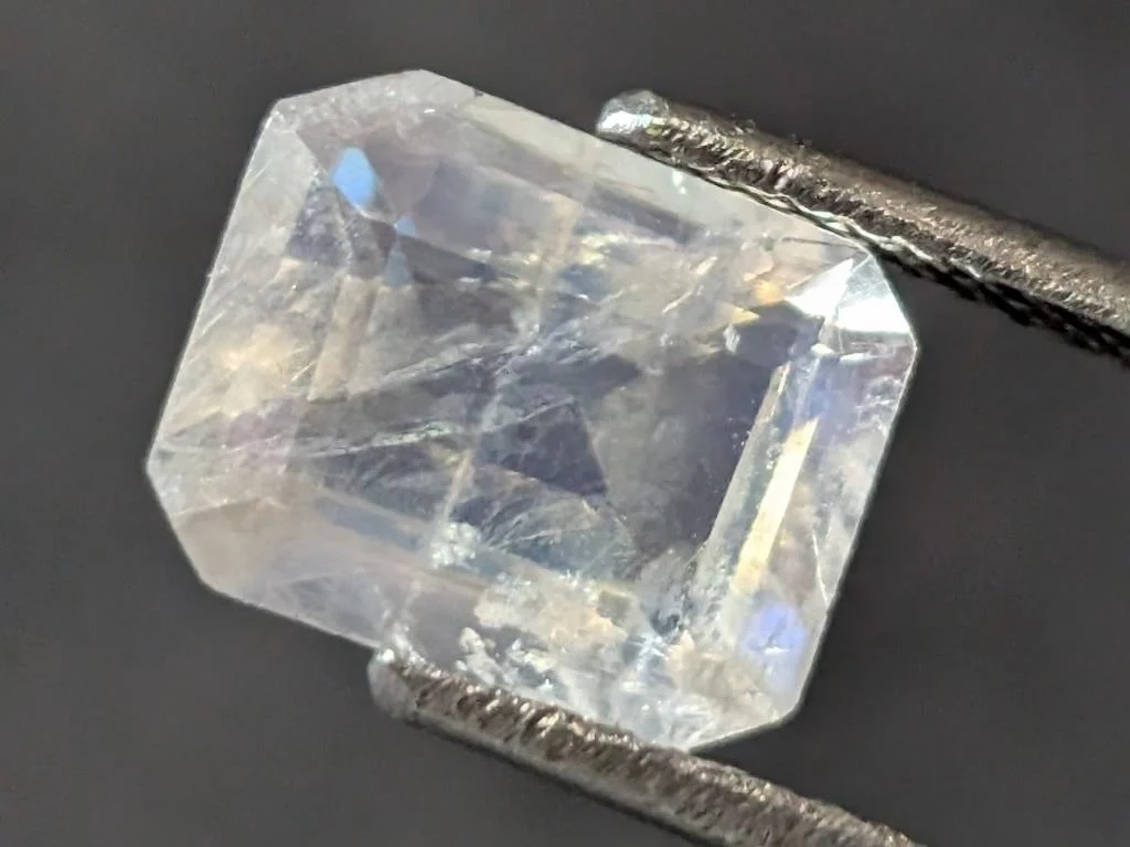 $100, Genuine Moonstone (1.95ct)Gemstone, appraise