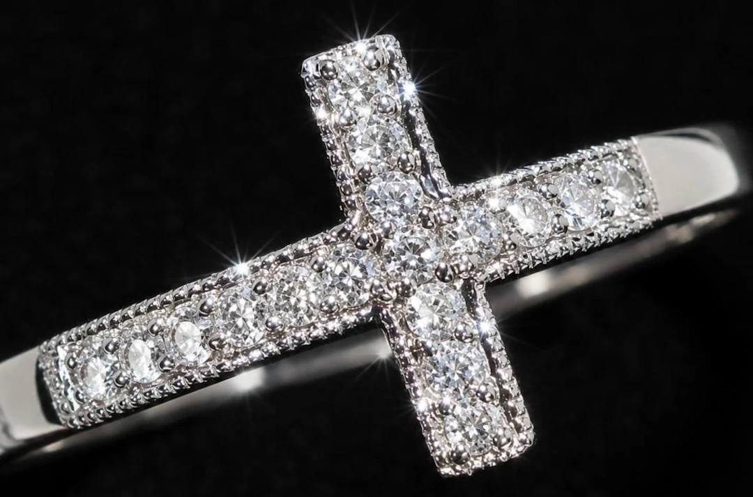 $1650, 14K(1.91g), NATURAL DIAMOND (0.1ct)ring