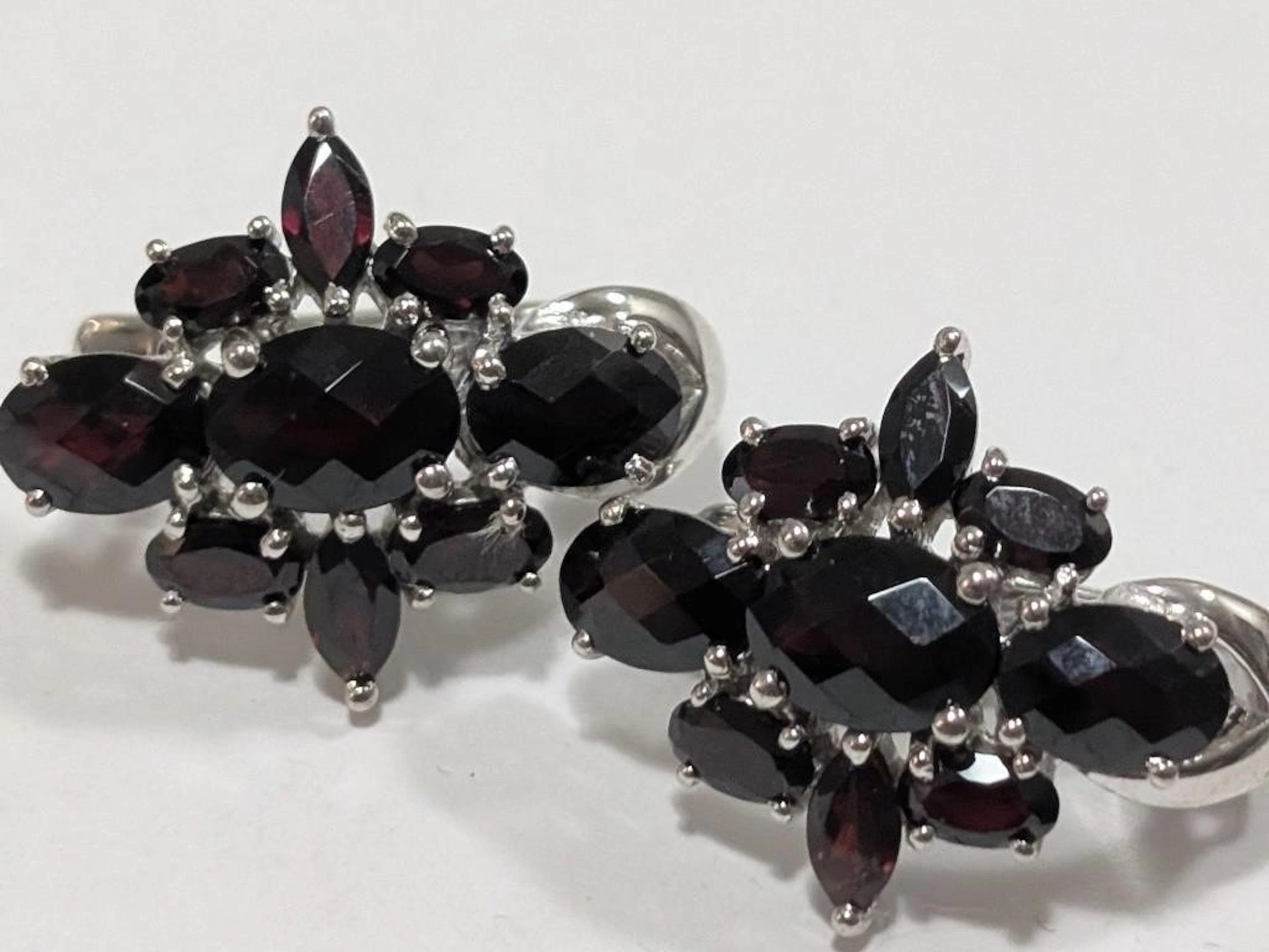 $265, Silver(10.12g), GarnetEarring, appraised/ret