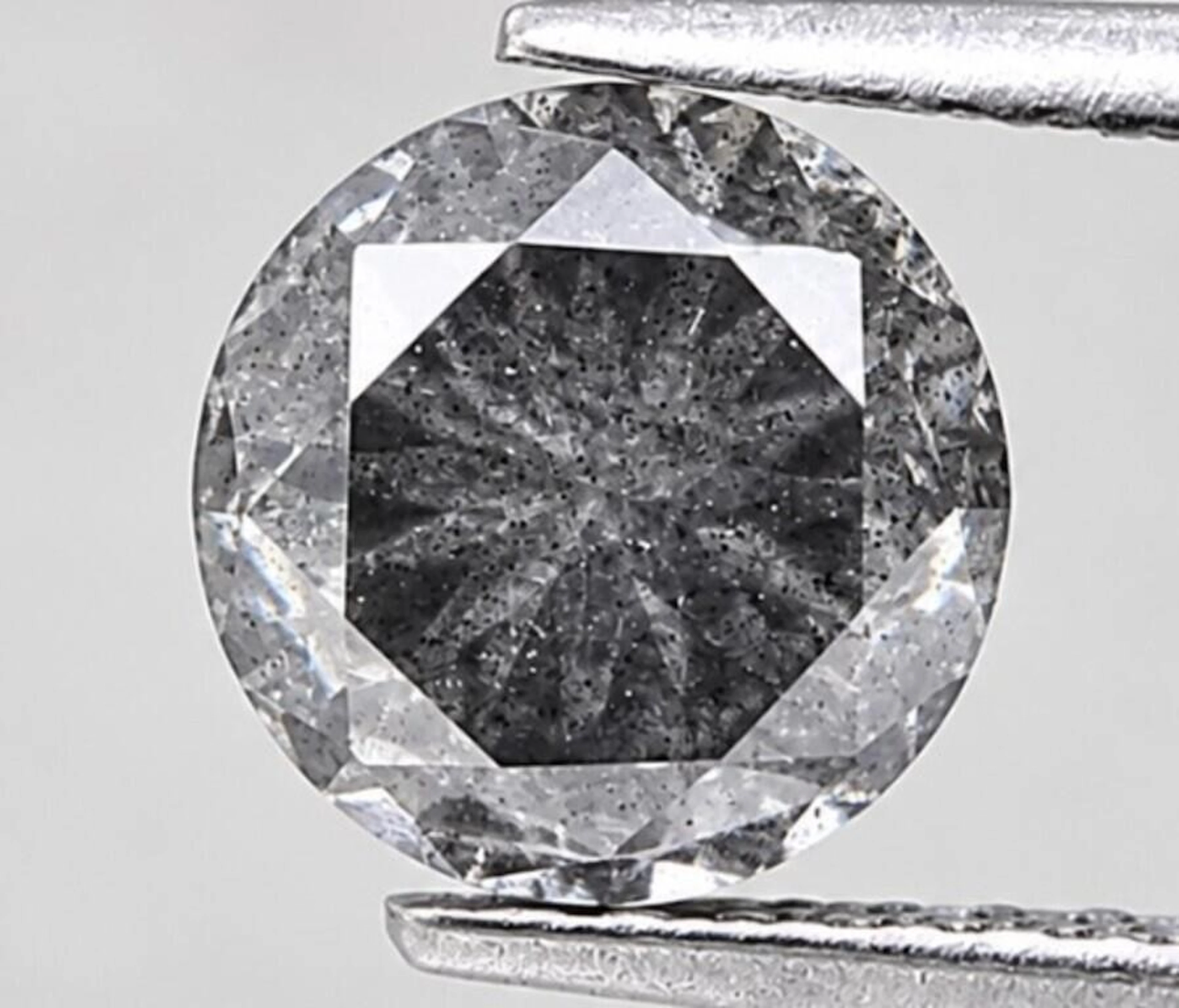 $6500* GIA Certified, natural diamond 0.97ct.Roun