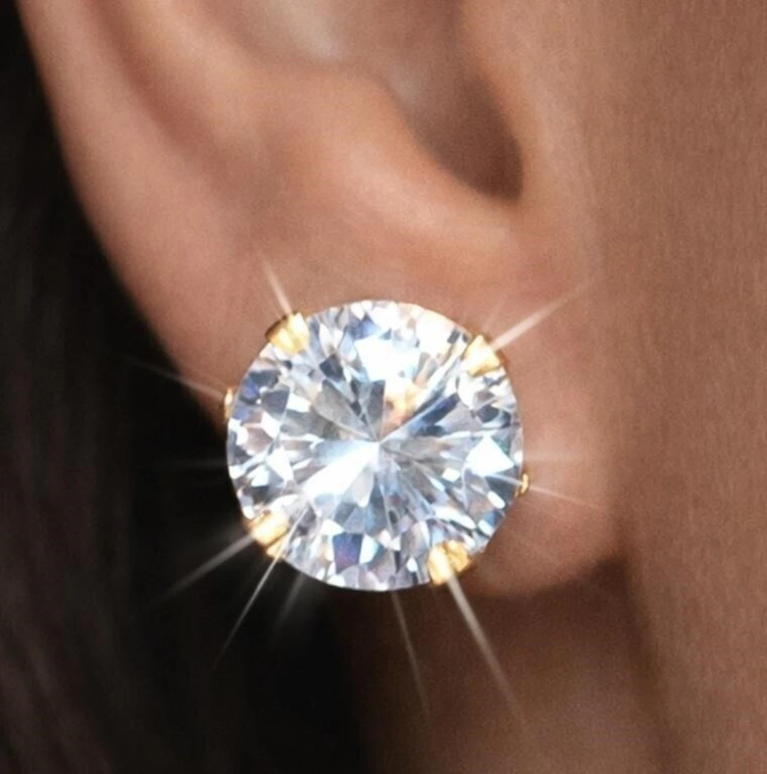 $240, 14K(0.3g), cz 4mm earring, MSRP $240
