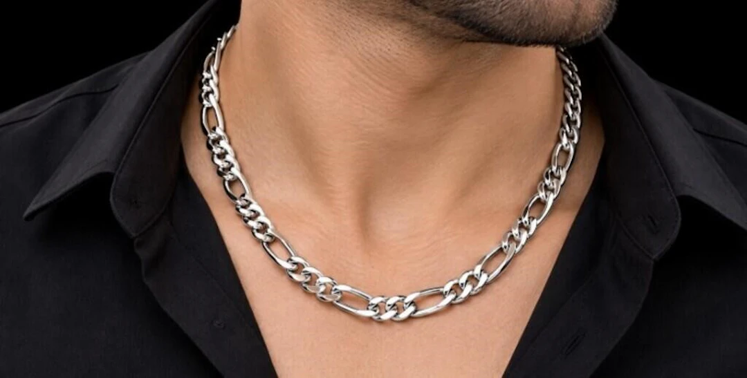 $250, silver(8.4g), chain 18", retail value $250