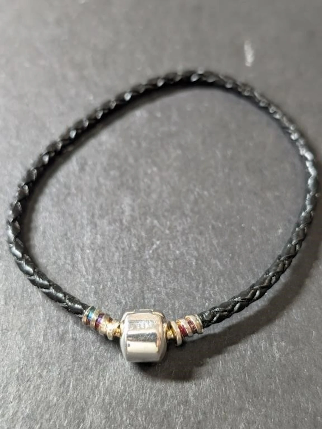 $30, bracelet,8", appraised/retail value $30