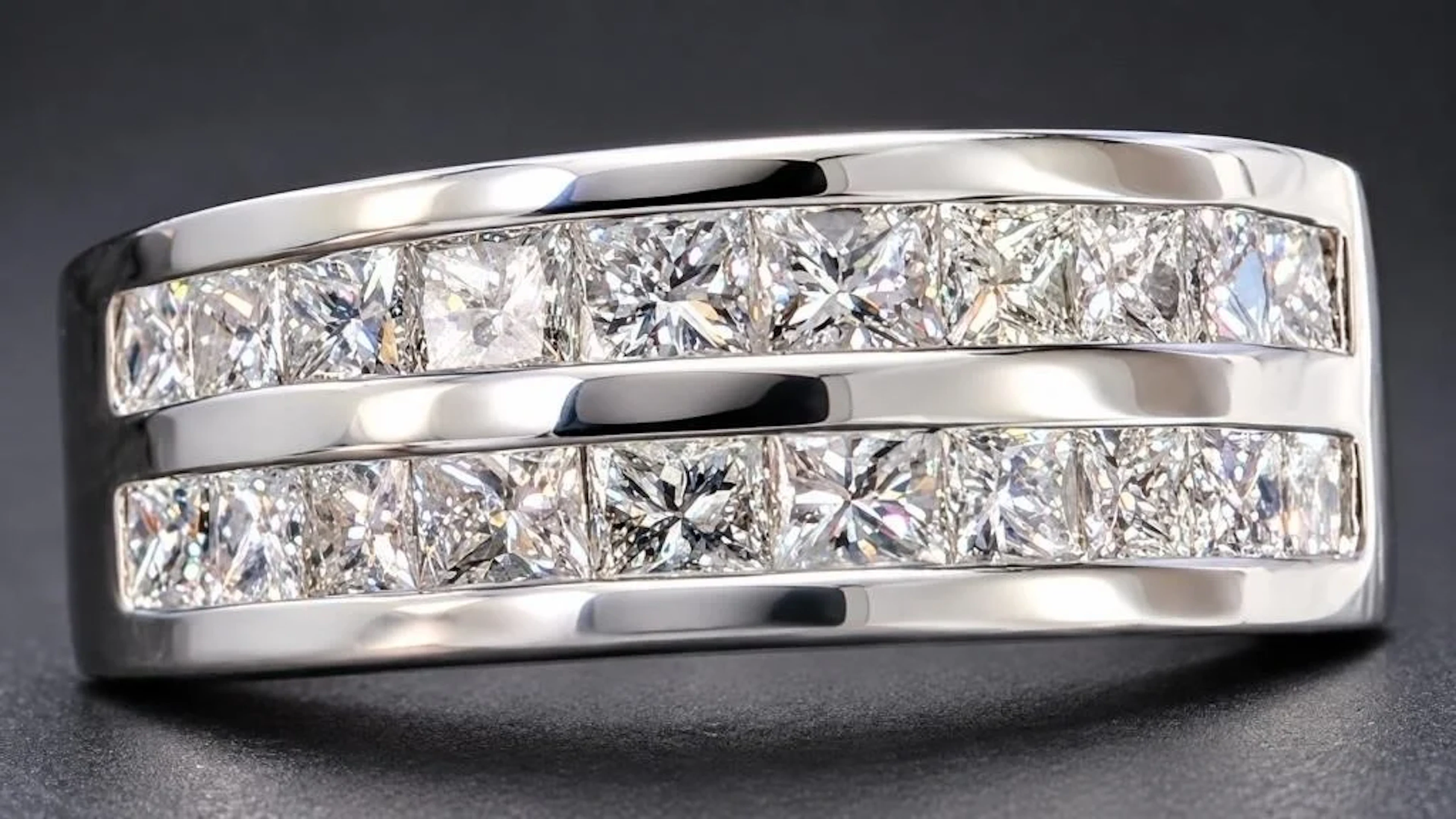 $3550, 10k(6.1g), natural diamond pricess cut (0