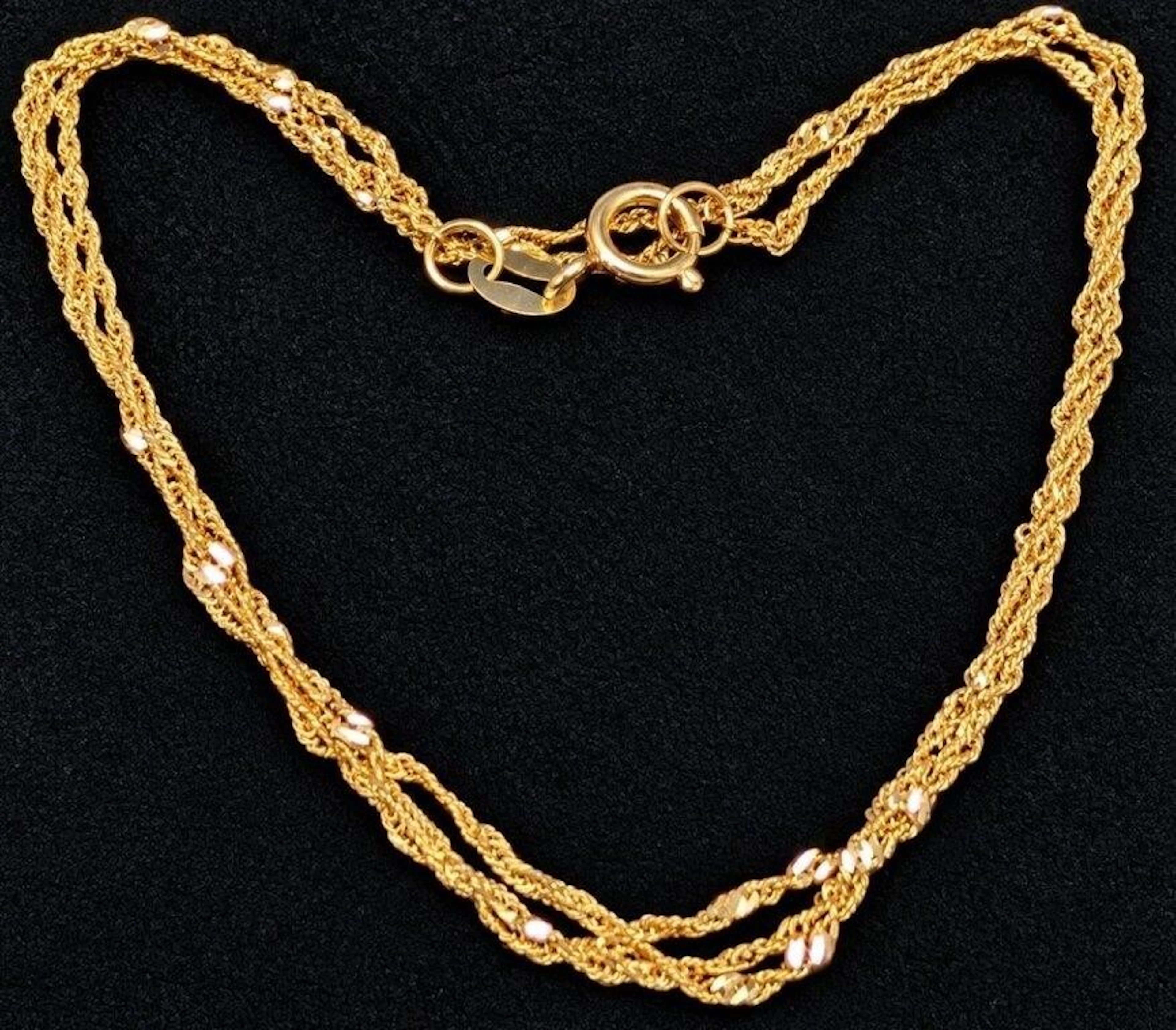 $600, 14k(0.68g), chain 18", retail value $600