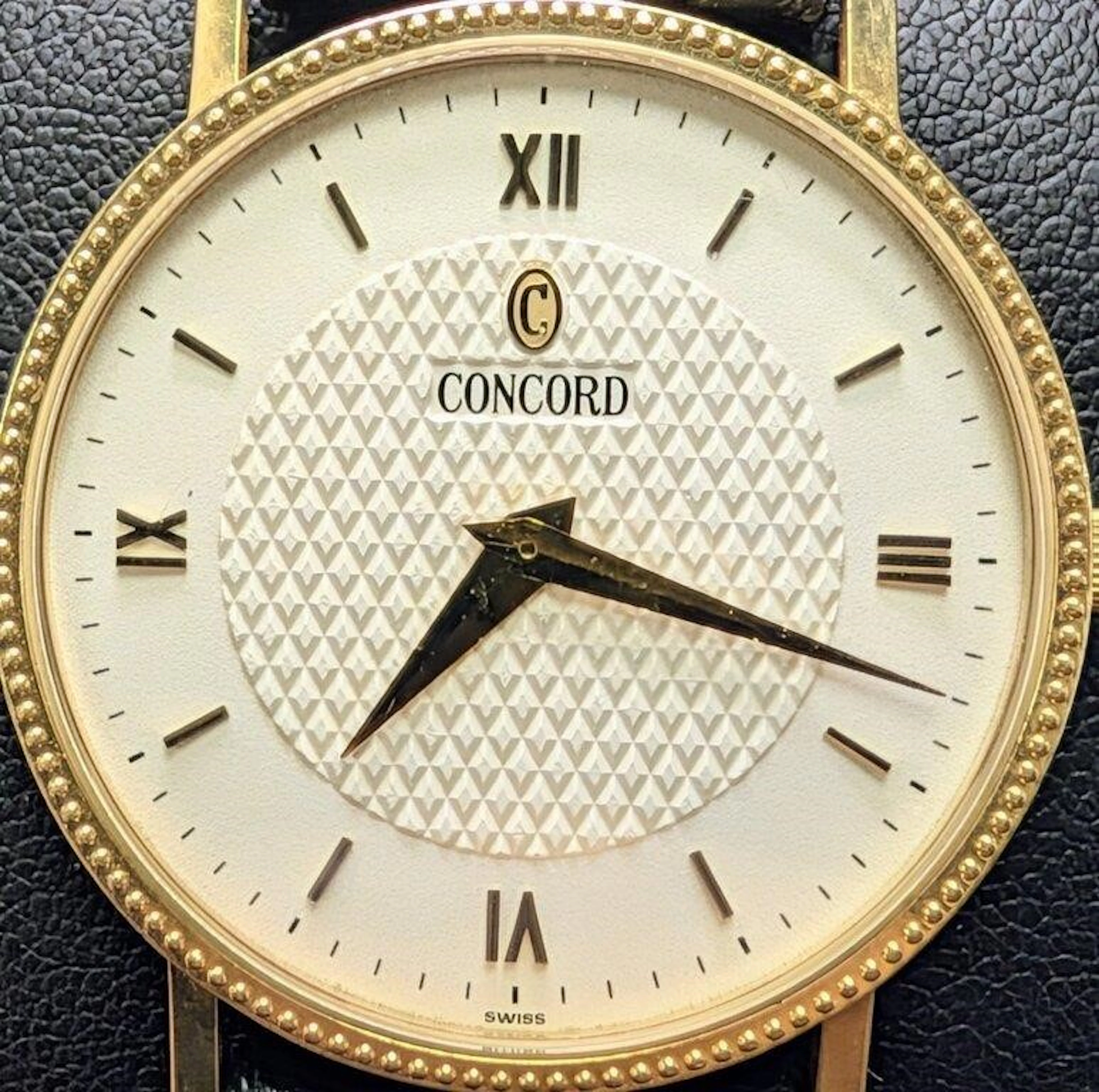 $2200, 14k (22.9g with strap) concord sapphire cry