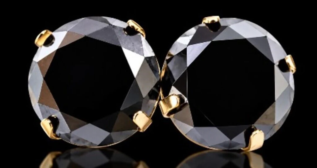 $1600, 14k(0.9g), black diamond (2.25ct)earring, r