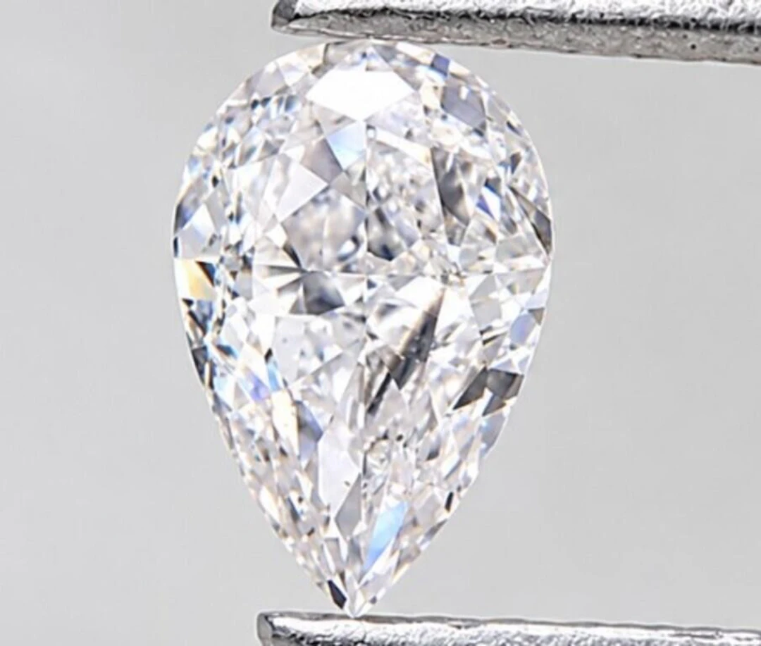 $9700* GIA Certified, natural diamond 0.37ct.PEAR