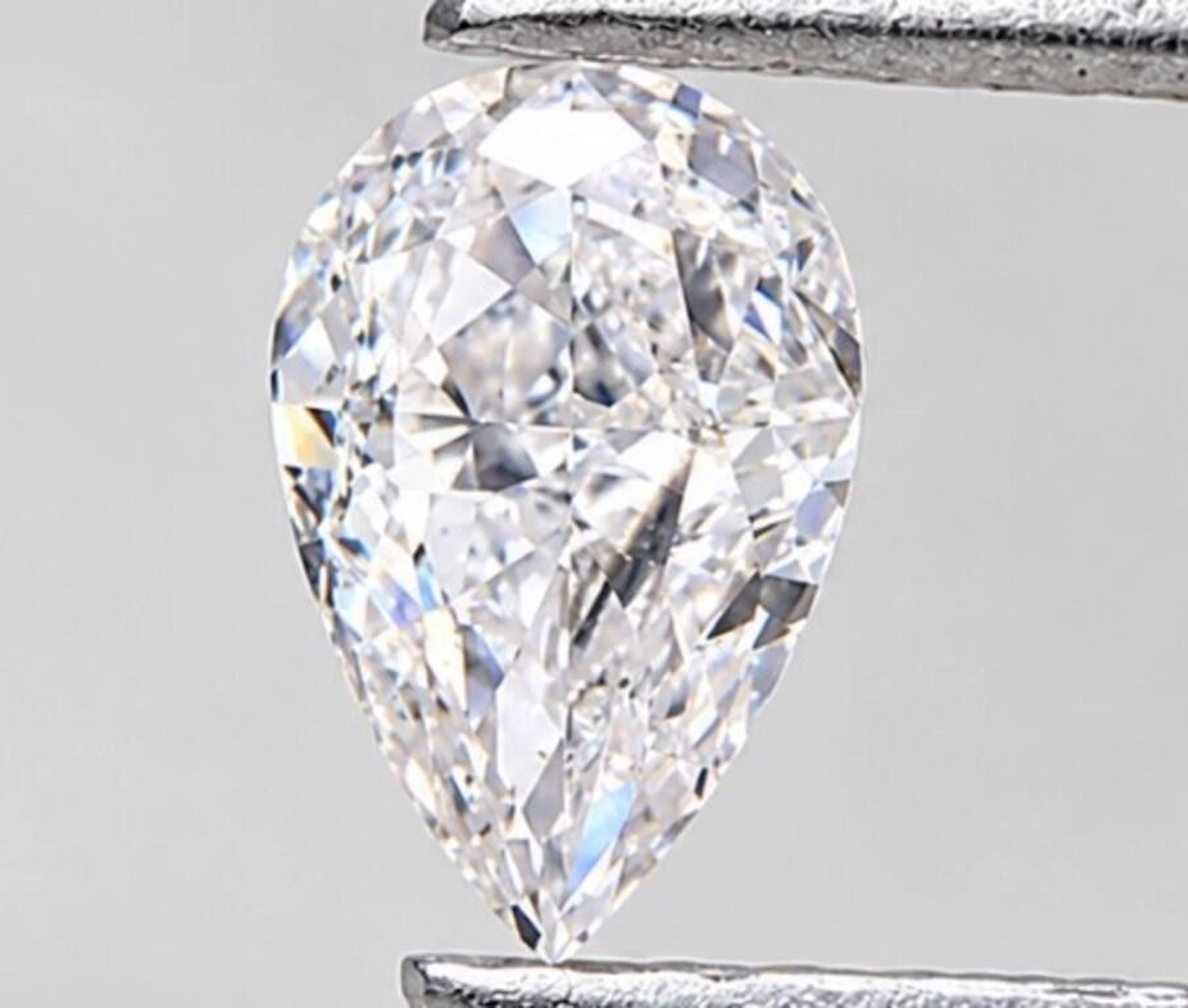 $9700* GIA Certified, natural diamond 0.37ct.PEAR