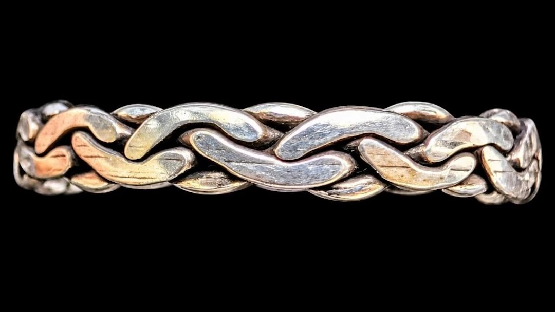 $30, silver(1.2g), ring, size 7.75, retail value $