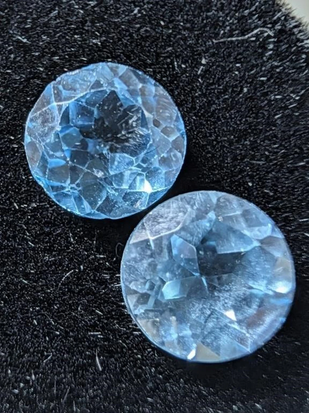 $60, Genuine Blue Topaz (2ct)Gemstone, appraised/r