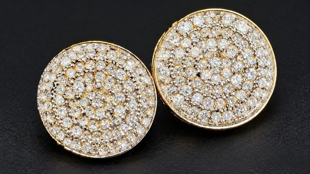 $3600, 10k(2.2g), natural diamond (0.25ct) earri