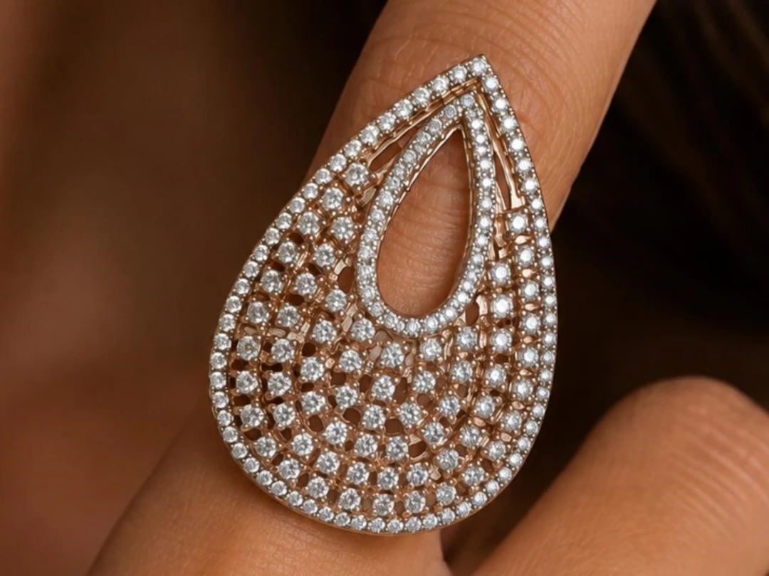 $200, Silver(7.83g), czRing, size 7, appraised/ret