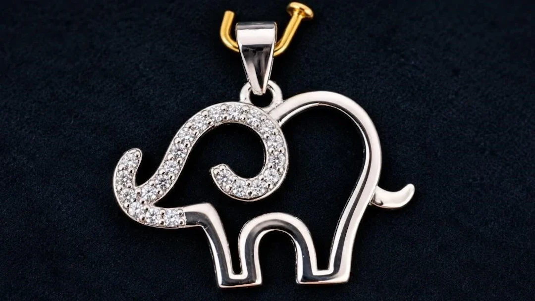 $30, silverpendant, retail value $30