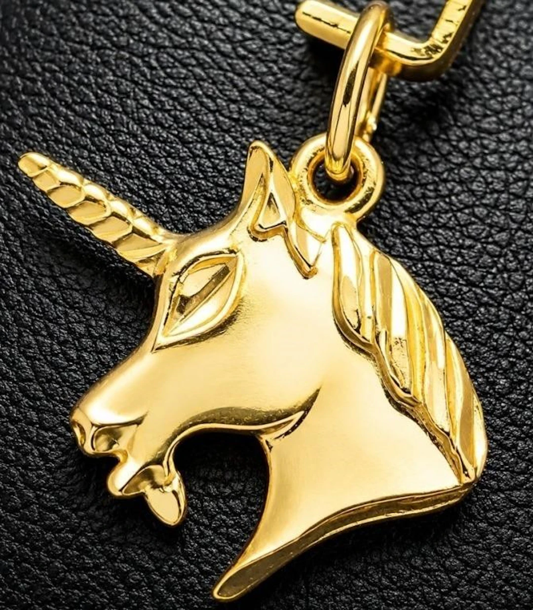 $700, 10k(1g), pendant, retail value $700