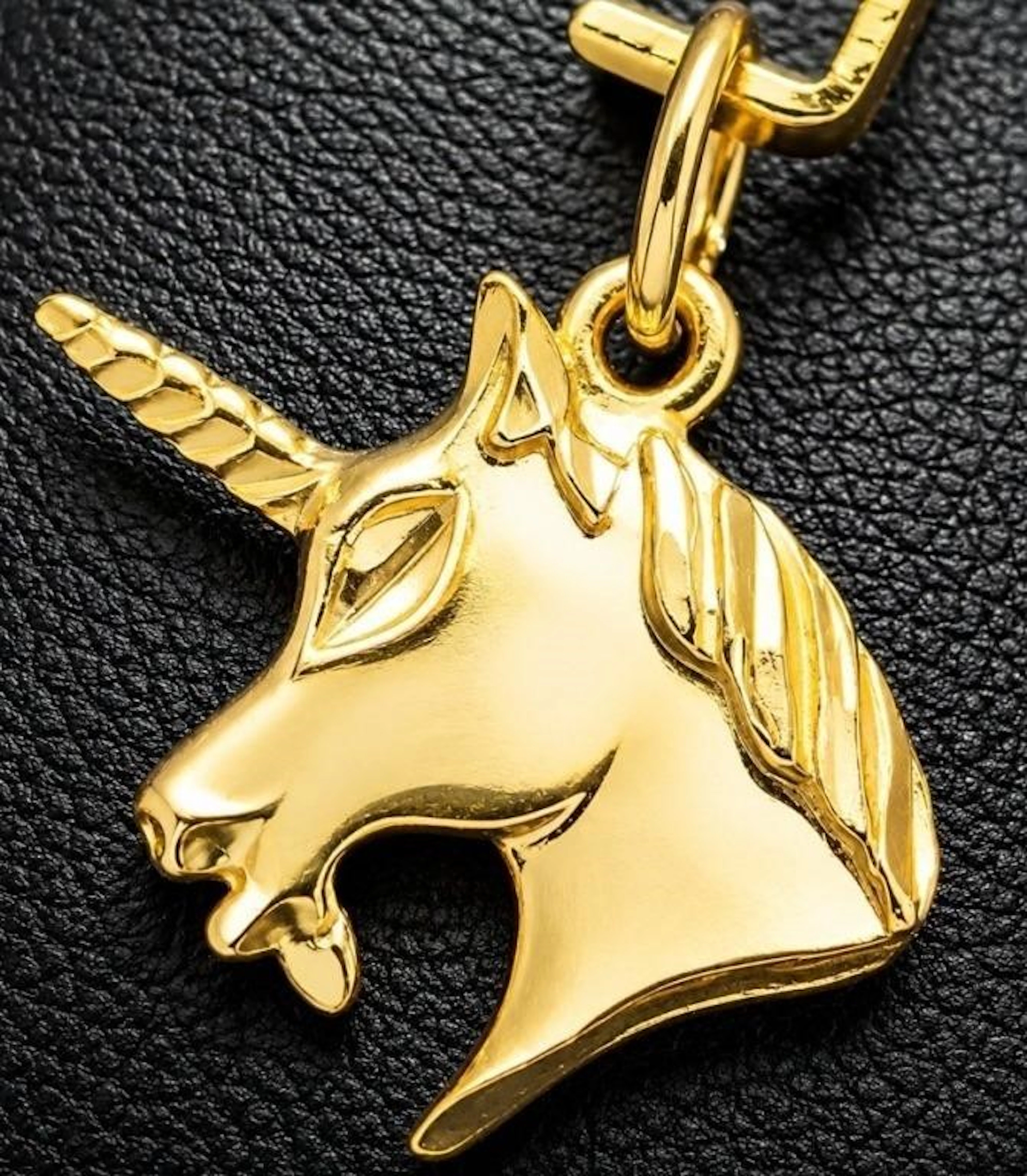 $700, 10k(1g), pendant, retail value $700