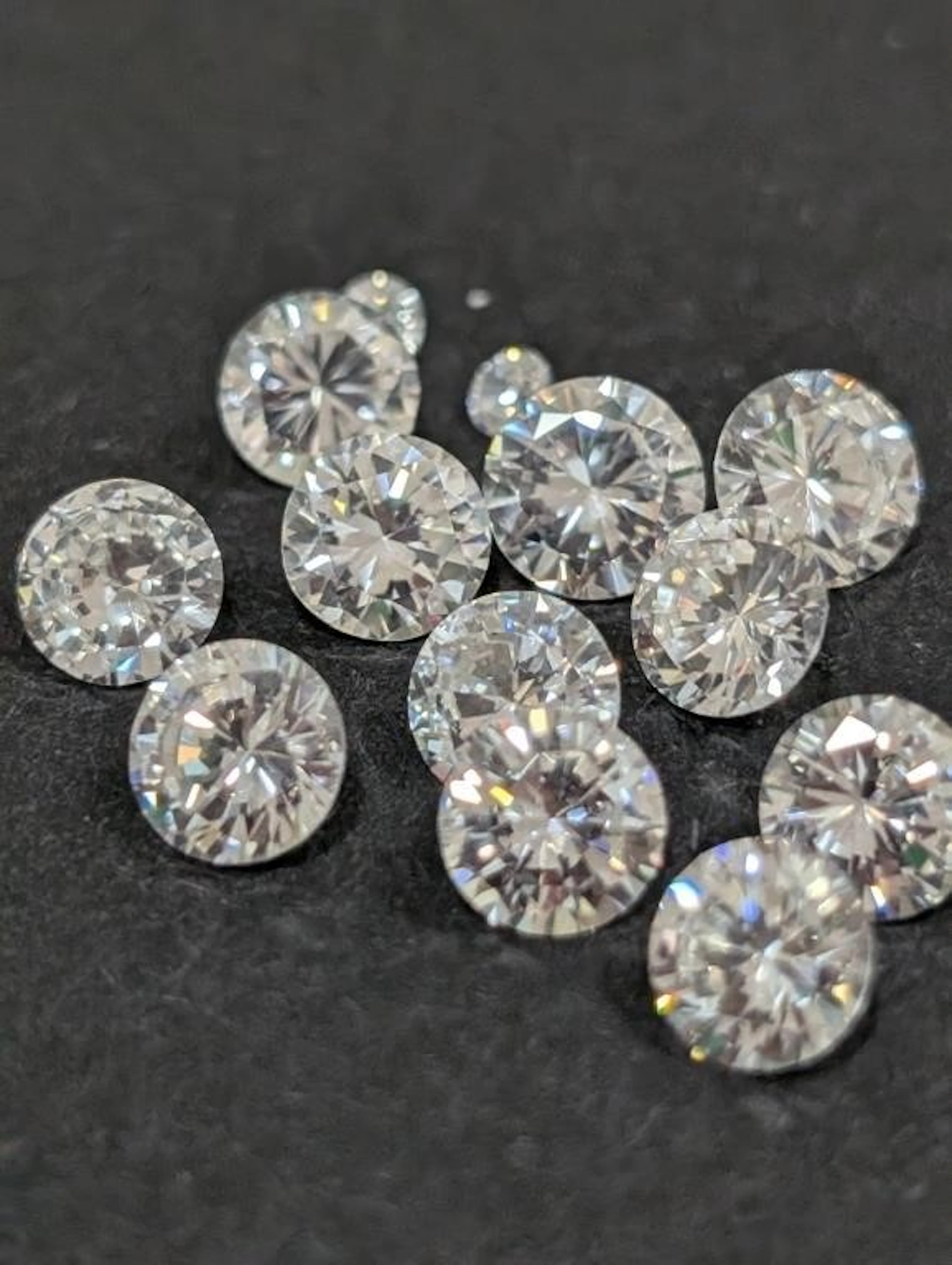 $100, CZ (APP 20ct), appraised/retail value $100