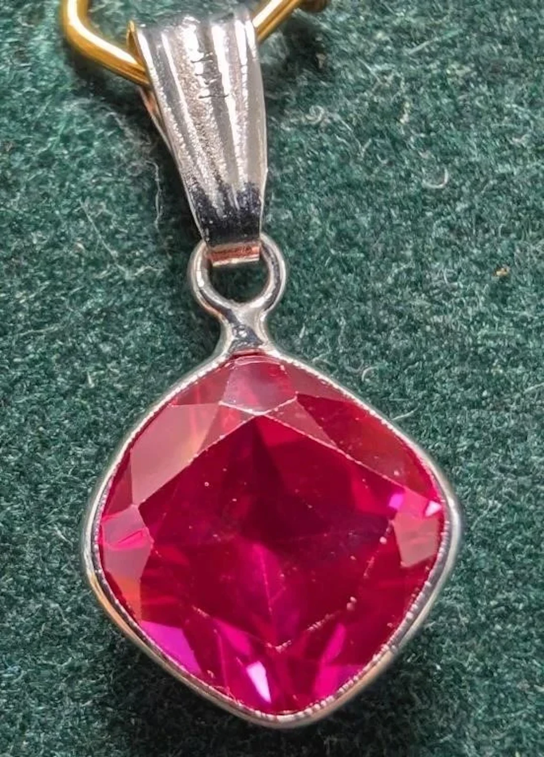 $500, 14K(0.57g), LAB RUBY (2ct) PENDANT, appraise