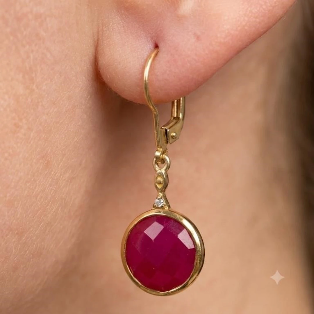 Silver 3.75g Red Onyx 4.75ct Earrings
