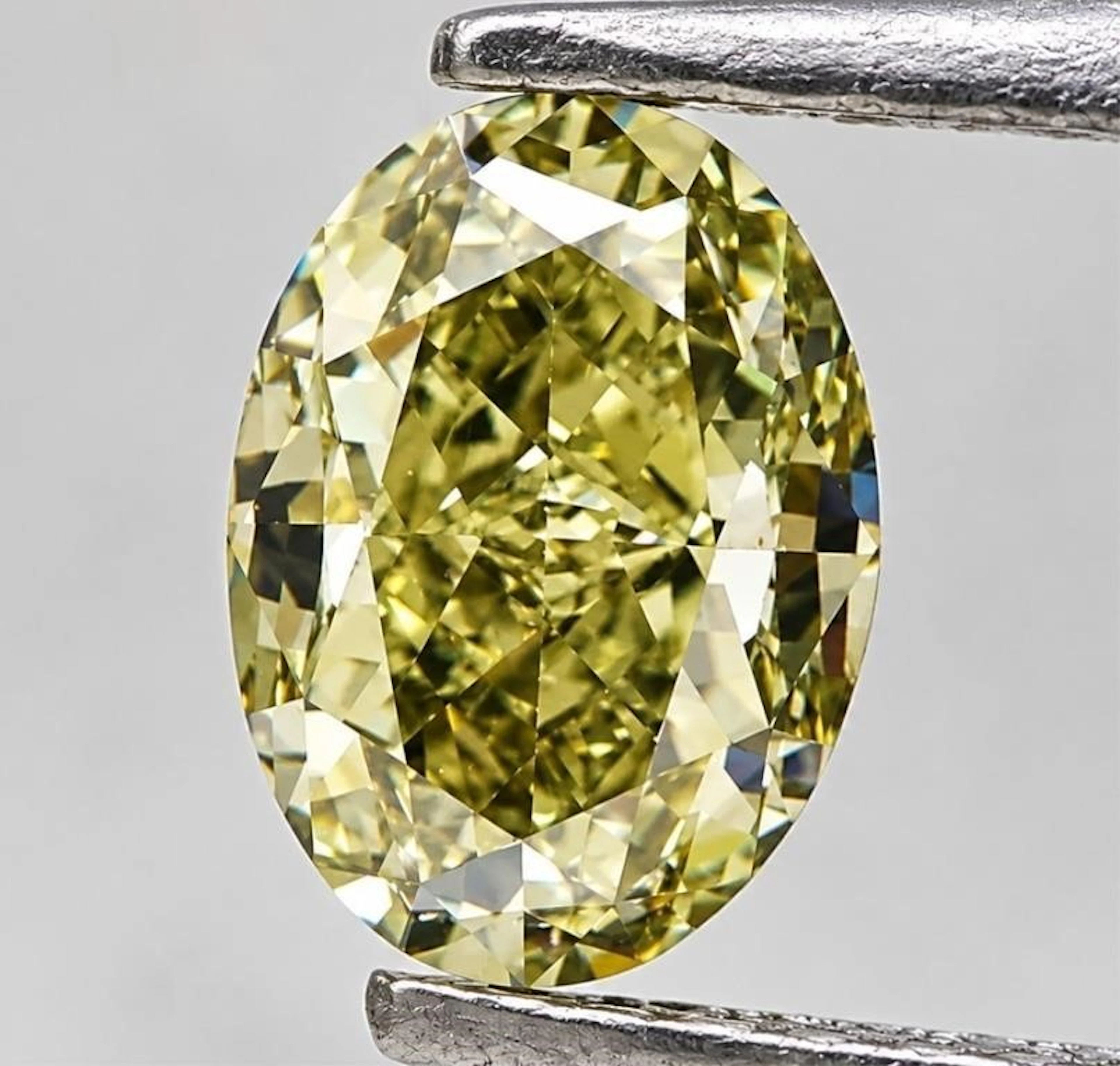 $12020 GIA Certified, natural diamond 0.94ct.OVAL