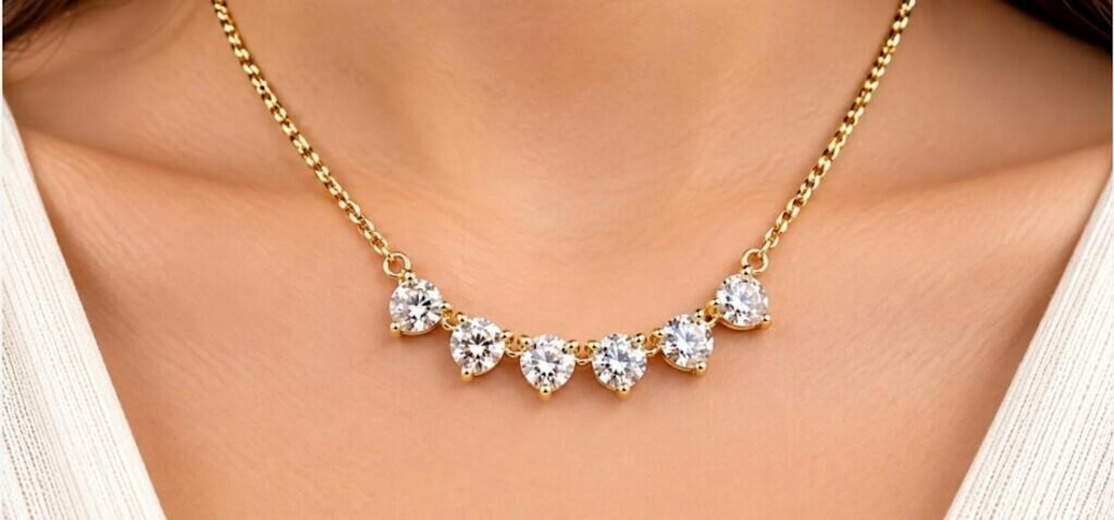 $7000, 10k(5.1g), lab diamond (1ct)necklace 17"