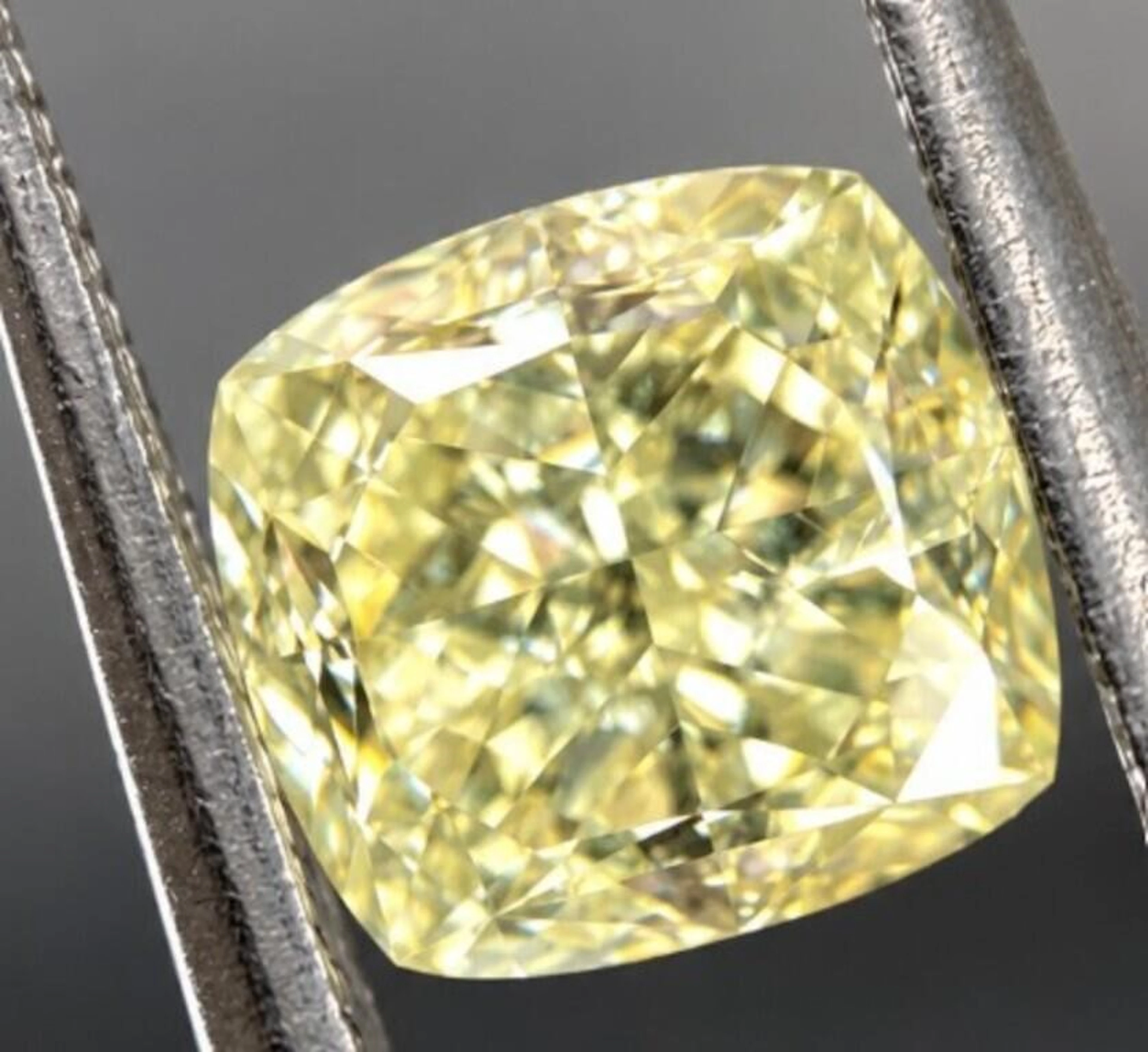 $3009* GIA Certified, natural diamond 1.01ct.CUSHI