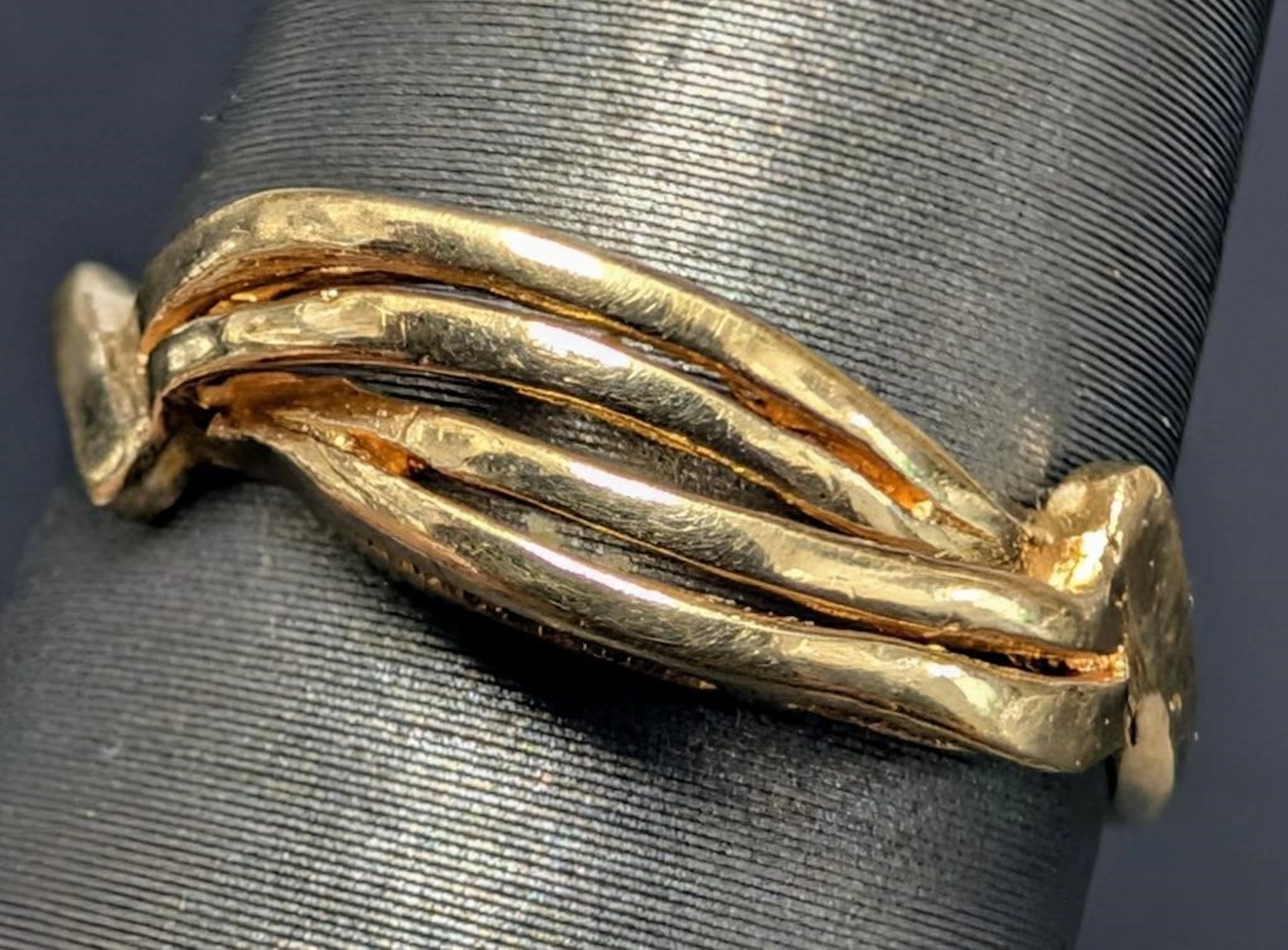 $1200, 10k(1.66g), ring, size 7.25, retail value $
