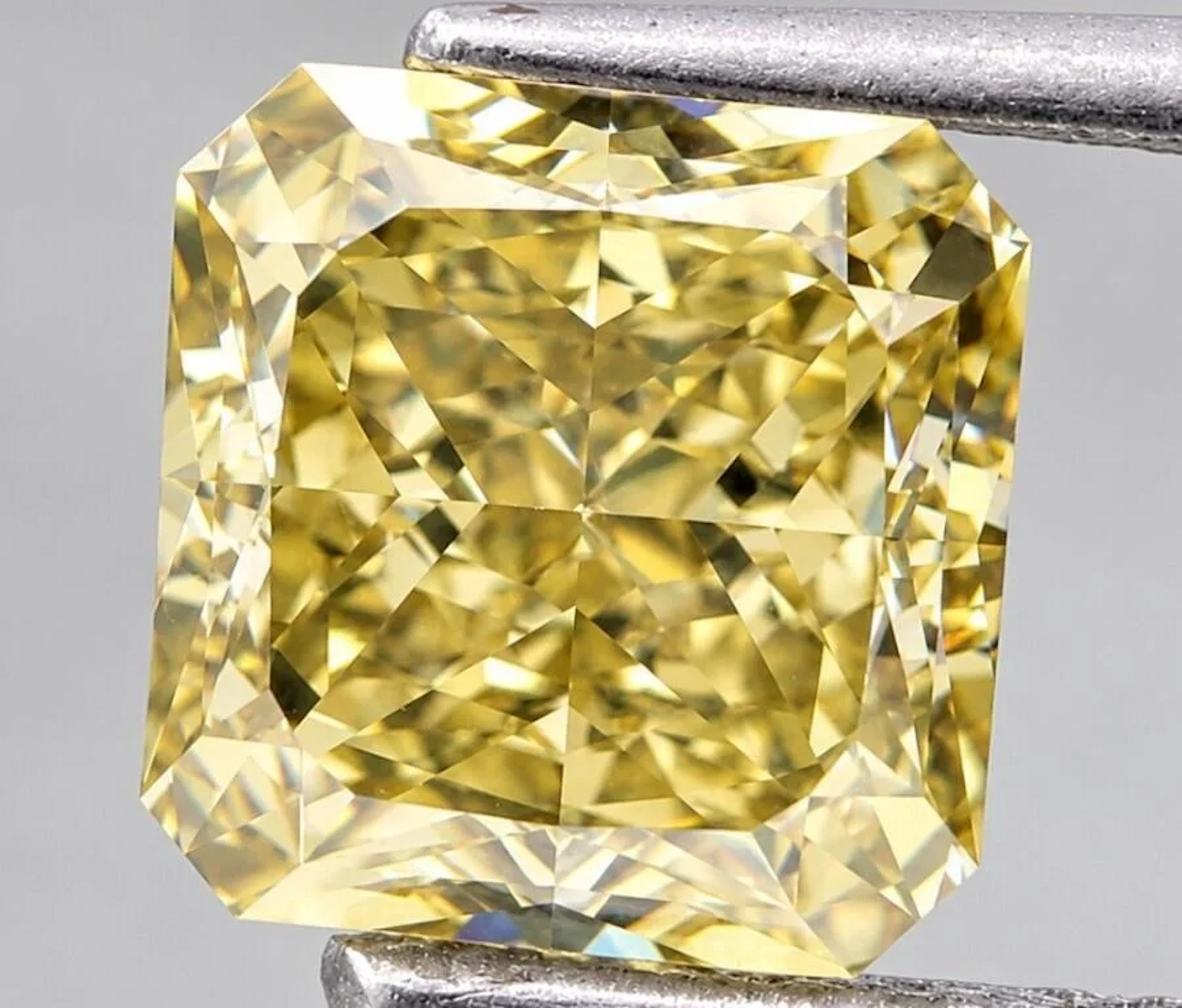 $33466* GIA Certified, natural diamond 2.02ct.CUT-