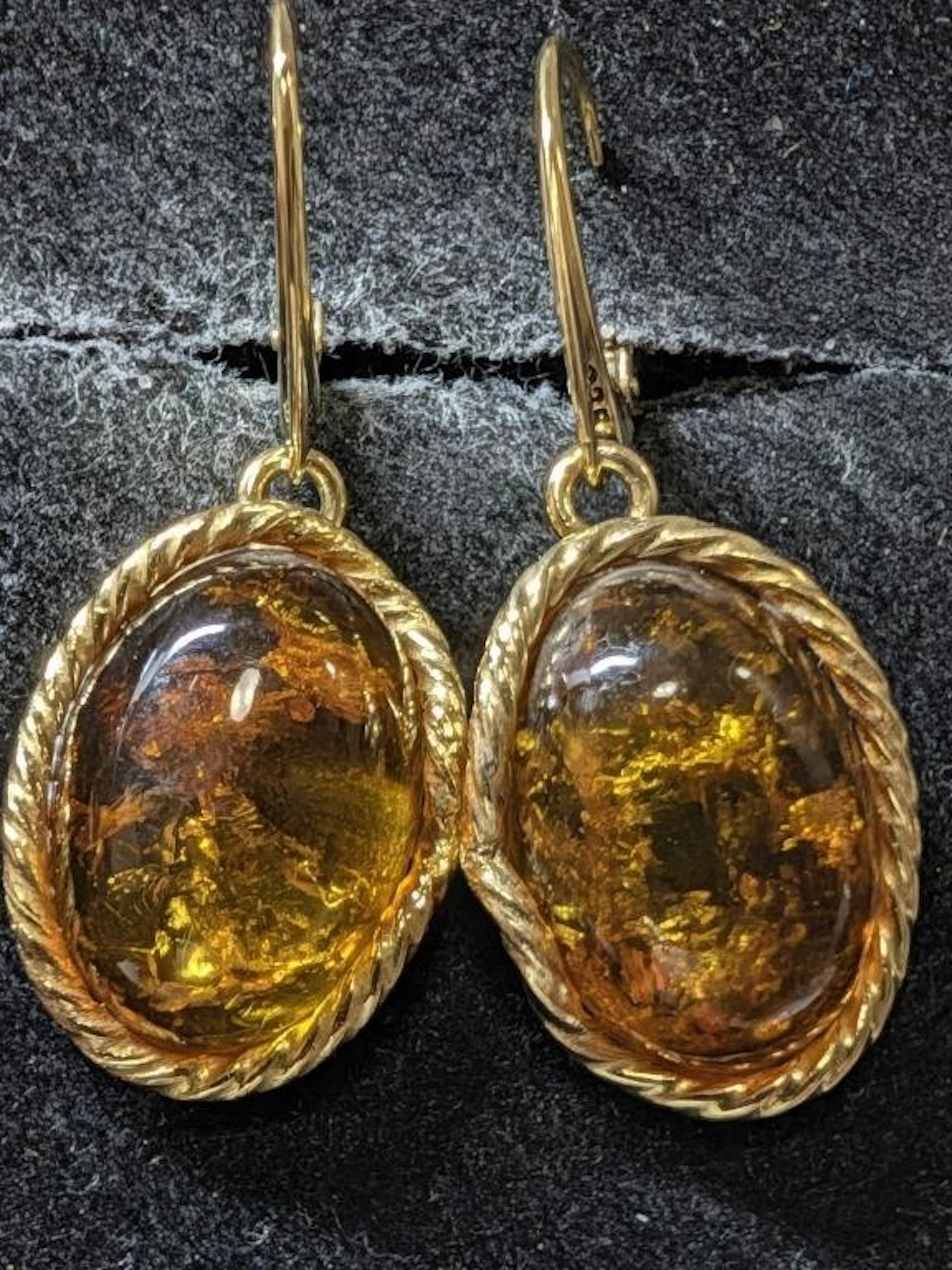 $200, Silver(7.6g), amberEarring, appraised/retail