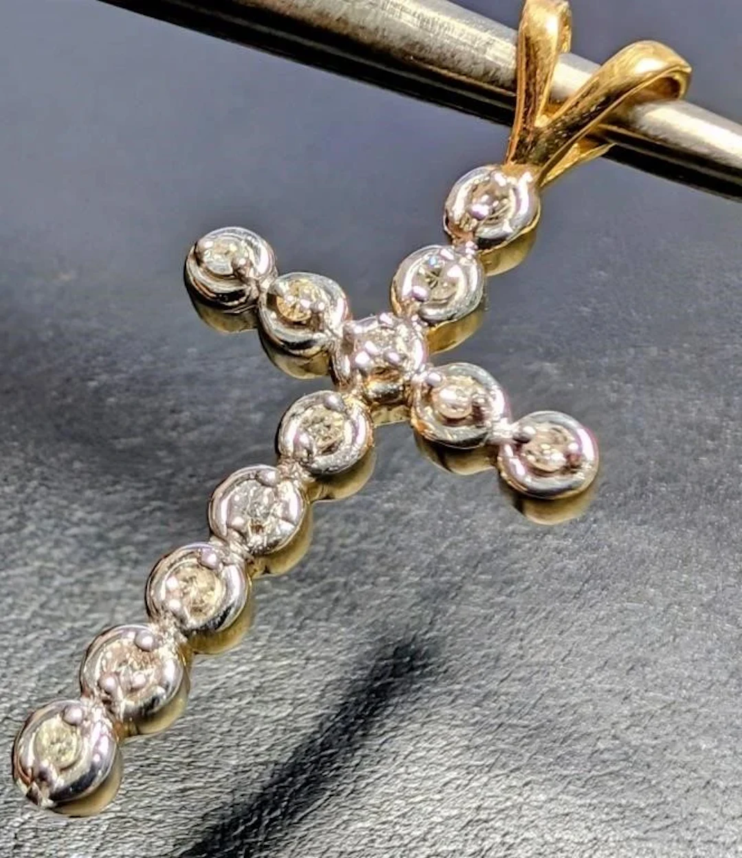$1280, 14K(16g), CZPENDANT, retail value $1280