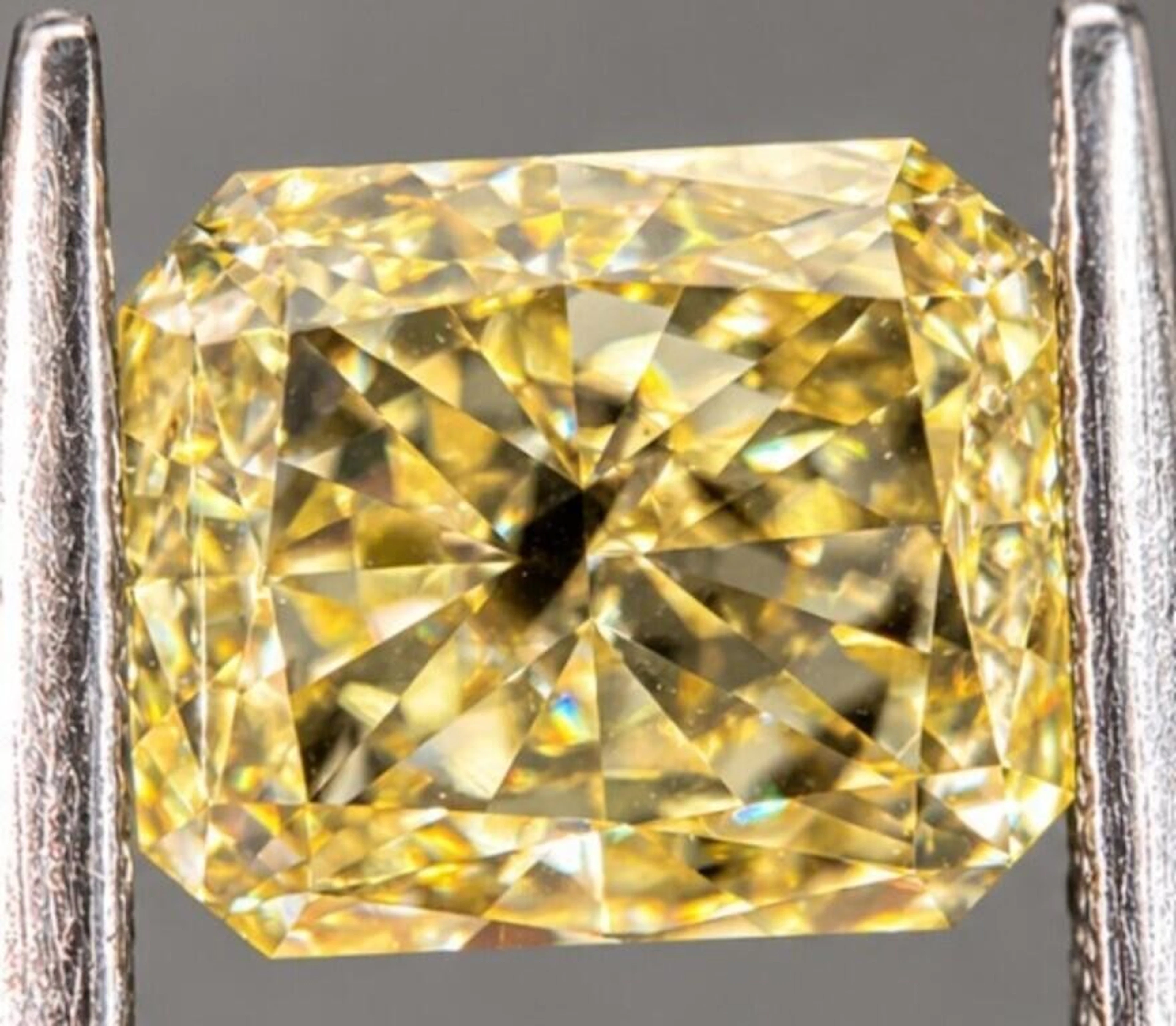 $3333 GIA Certified, natural diamond 1.27ct.CUT-CO