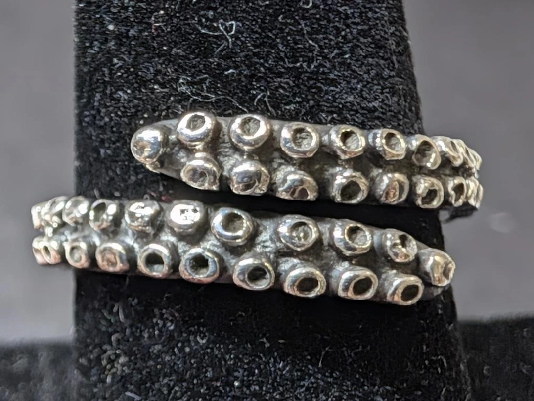 $90, Silver(4.33g), Ring, size 7.5, appraised/reta